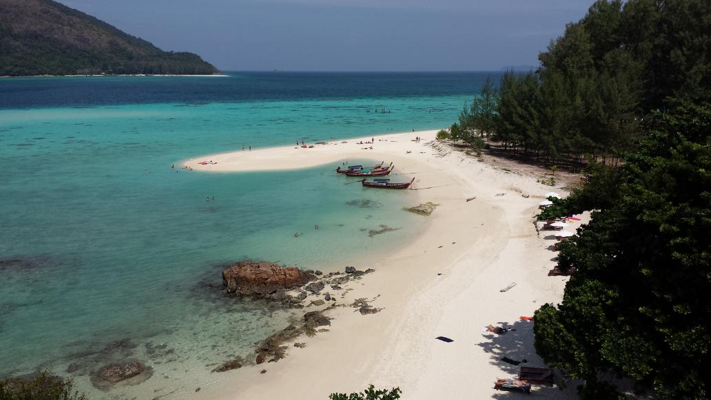 koh lipe beach mountain resort uitzicht strand 2014