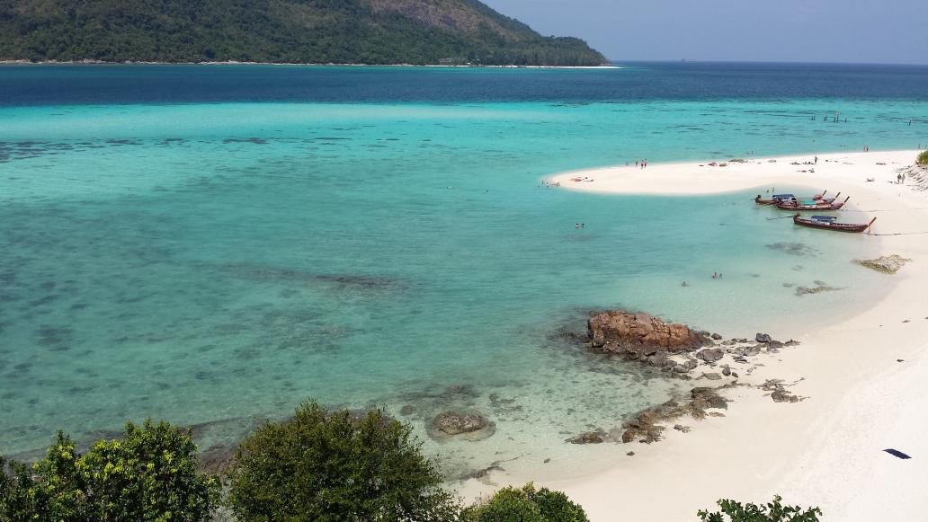 koh lipe beach mountain resort uitzicht strand 2014