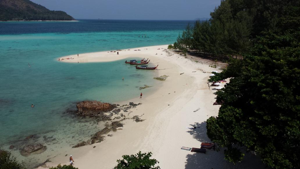 koh lipe mountain resort uitzicht strand 2014